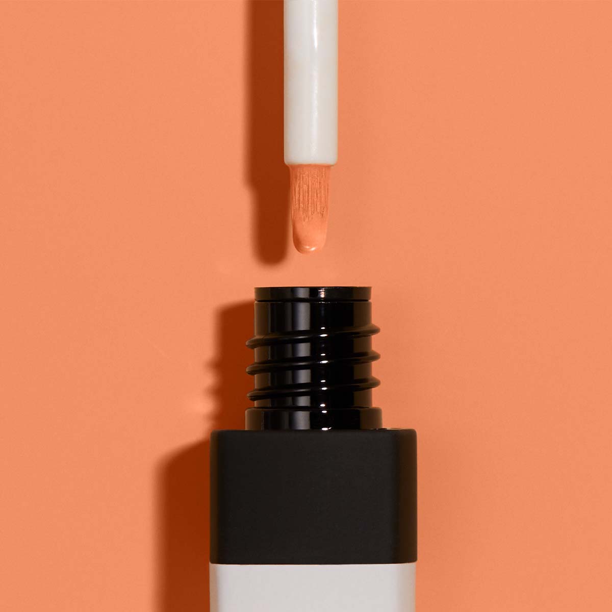 RADIANT CREAMY COLOR CORRECTOR  (CORRECTOR PARA OJOS)